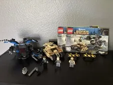 LEGO DC Comics Super Heroes: The Bat vs. Bane: Tumbler Chase (76001)