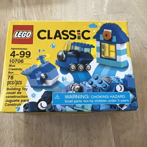 NEW LEGO Classic Blue Creativity Box 10706 Some Dings On Box