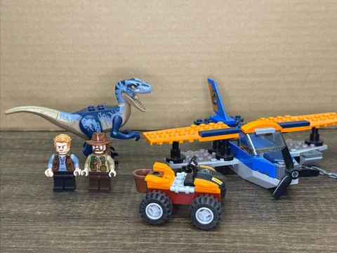 Lego Jurassic World 75942 Velociraptor Biplane Rescue Mission Minifigures