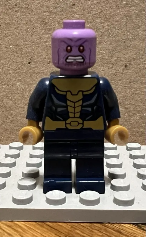 LEGO Marvel Super Heroes Avengers Thanos sh0761 Minifigure 76196