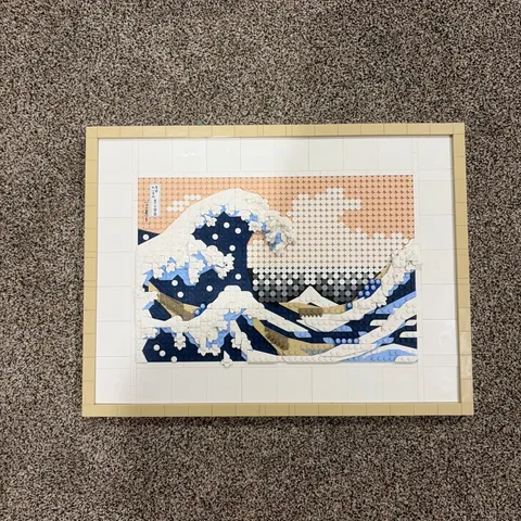 LEGO Art The Great Wave Hokusai 31208 1,810 Pieces. Box And Instructions
