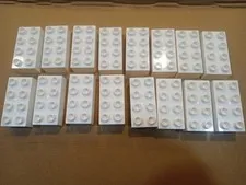 Lego Duplo  16 White 2 x 4 Bricks