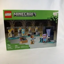 LEGO Minecraft The Armory Set 21252 Unopened