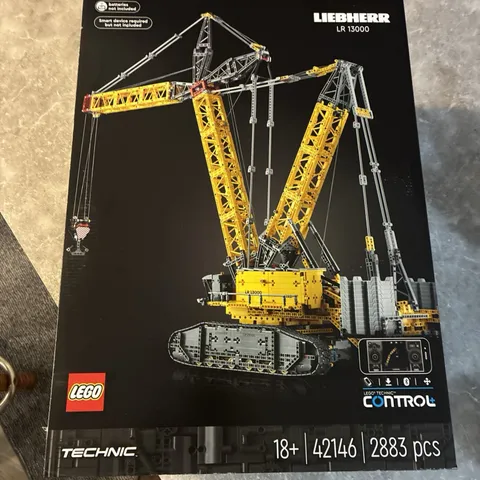 5702017156026 LEGO Technic 42146 Liebherr Crawler Crane LR 13000 LEGO