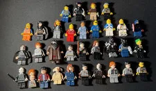 lot of 31 Lego minifigures