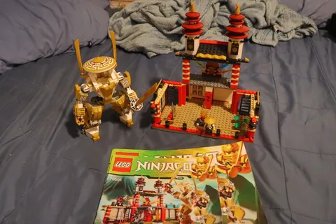 PROMOTIONAL LISTING ONLY, DM FOR PRICE. LEGO NINJAGO Temple of Light