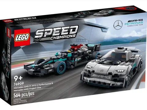 LEGO Speed Champions Mercedes-AMG F1 W12 E Collectible Race Car (Damaged Box)