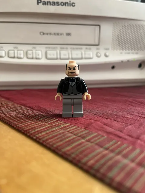 LEGO Batman 2006 Alfred Pennyworth Minifigure from 7783 Batcave 