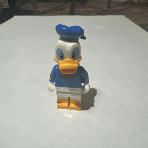 LEGO Donald Duck minifigure Minifigures The Disney Series Disney Hard To Find 