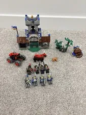 LEGO Castle Gatehouse Raid (70402) & Forest Ambush (70400)