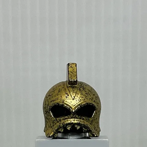 LEGO Minifigure Part Speckle Black Gold Helmet Atlantis Portal Emperor 7978 8078