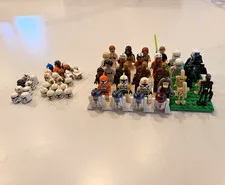 LEGO Star Wars Minifigure and helmet Lot