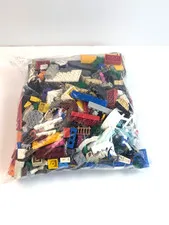LEGO Bulk Lot of 2kg 4.40 Pounds Bricks Parts and Pieces Assorted