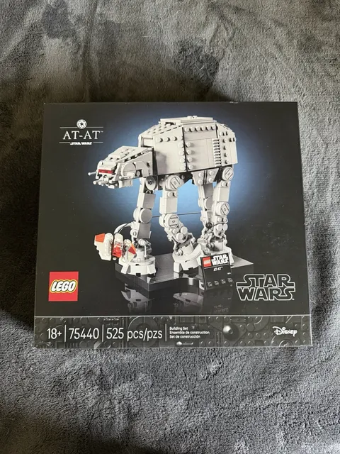 LEGO STAR WARS AT-AT  (75440) 525 Pieces Brand New