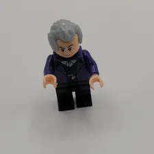 LEGO Ideas Doctor Who The Twelfth Doctor Minifigure Purple Coat Set 21304