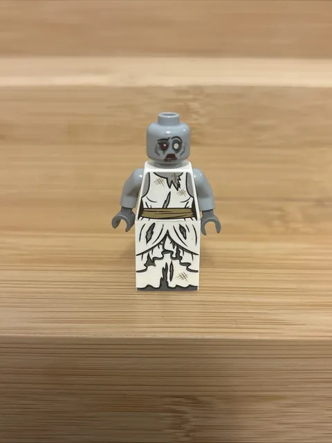 LEGO Zombie Bride Mini Figure Monster Fighters From 9465 *MISSING HAIR*