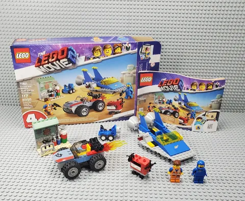 LEGO - 70821 Emmet & Benny's 'Build and Fix' Workshop! - Please Read Description