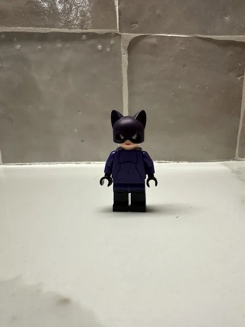 LEGO Batman 1 Custom 2006 PAD PRINTED Classic Catwoman Purple Minifigure LB1