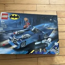 LEGO DC 76274 Batman Batmobile vs Harley Quinn Mr Freeze BNIB Sealed