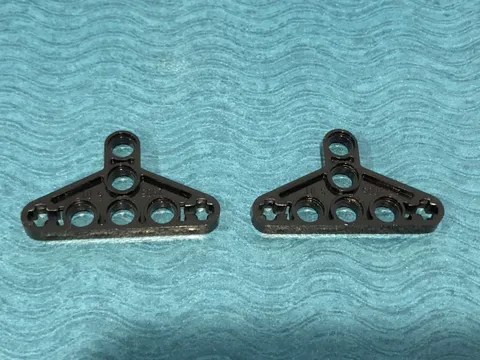 LEGO PART 2905 TECHNIC LIFTARM TRIANGLE THIN 3x5 2 PIECES (BLACK)