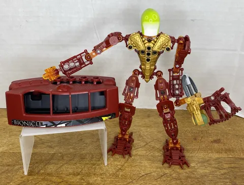 LEGO Bionicle 8727 Toa Jaller Inika 2006 Fig NO MASK OR SWORD Incomplete