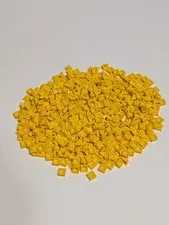 LEGO Replacement 3024 Parts (590pcs) Plate 1 x 1 - Yellow