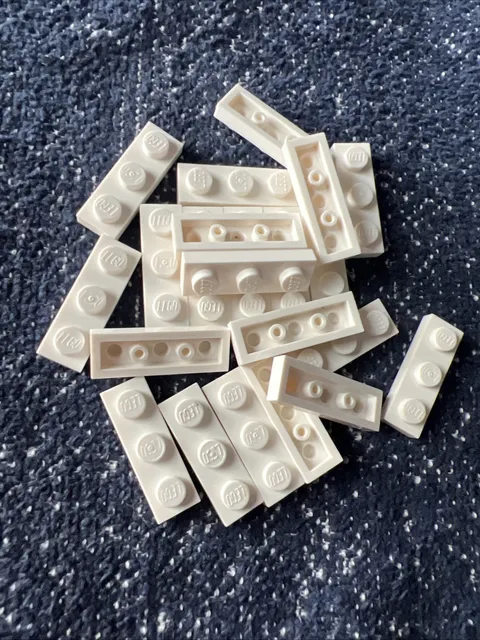 LEGO 3623 White Plate 1 x 3 - 22 Pieces