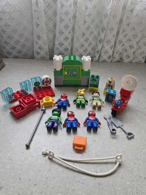 Lot Of Lego Duplo Marvel,Spider-Man, Hulk