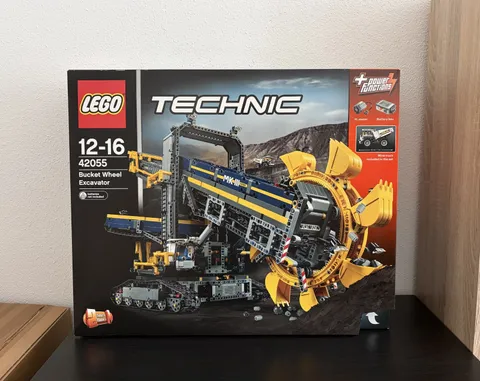 LEGO TECHNIC 42055: Bucket Wheel Excavator Bucket Wheel Excavator NEW & Unopened