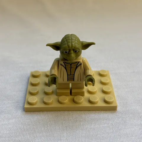 LEGO Yoda Minifigure Olive Green Star Wars 75142 75168 75233 75255 sw0707