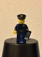 Policeman - LEGO Collectible Minifigure - Series 9 - #71000 - Complete