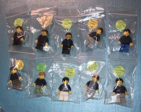 10 LEGO Minifigures Male Men Plaid Button Shirt Front Tourist Passenger City