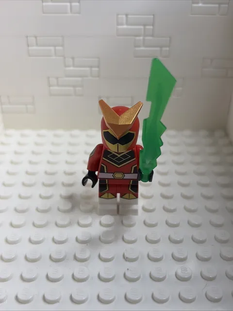 Lego Minifigure 71027 Collectible Series 20 Super Warrior Retired CMF