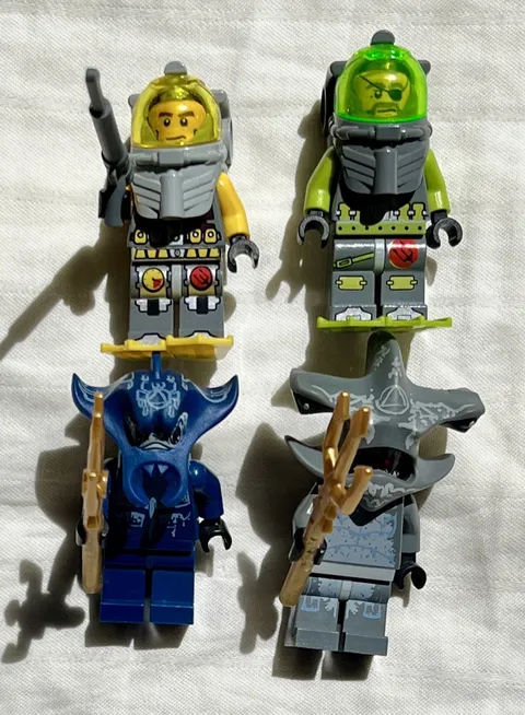 Lot of 4 LEGO Atlantis Minifigures atl003 atl005 atl016 from Sets 7977 8075 