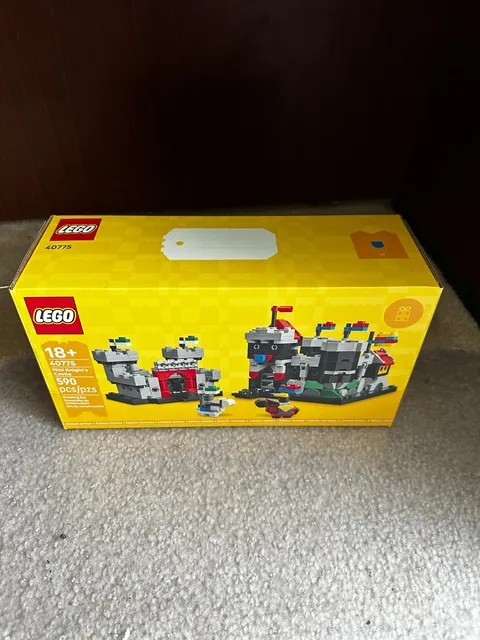 LEGO 40775 Mini Knight’s Castle - New Sealed Exclusive GWP