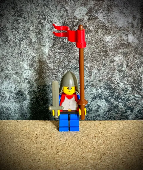 Lego Castle - cas199 - Breastplate (1984) very good condition