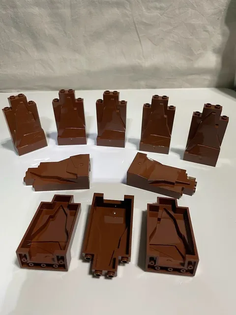 LEGO 10 Brown Rock Panel Wall   2x4x6   47847  Castle Mountain  E127