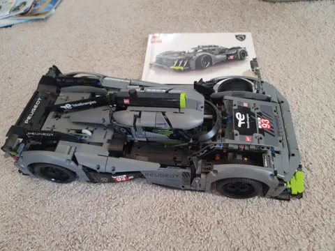 LEGO Technic 42156 Peugeot 9X8 24H Le Mans Hybrid Hypercar 1775pcs 18+ No Box