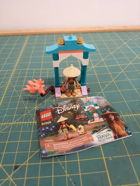 LEGO Disney 30558 Set 75% Complete Includes Figure