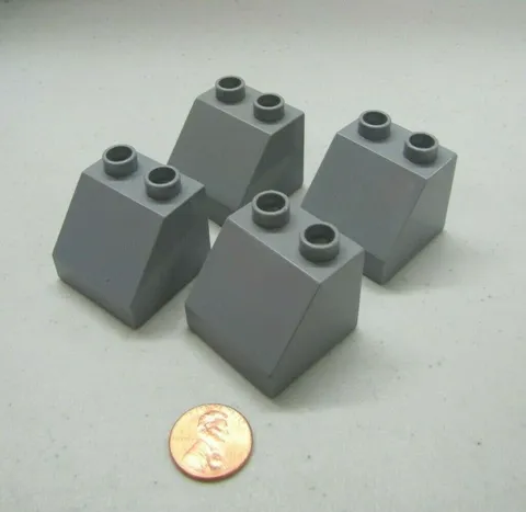 LEGO Duplo Block LIGHT GREY GRAY 2x2x2 SLOPE RAMP BRICK 4 Lot Building Castle
