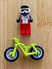 LEGO Outdoor Adventures Minifigure: Trail Cyclist (cty0916) 60202 Mountain Bike