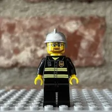 LEGO City firefighter minifigure (cty0057)