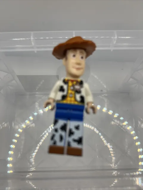 LEGO Minifigure Woody from  Toy Story 7590 7594 7597 30072 DisneyToy003