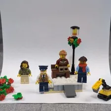 LEGO 10361 Holiday Express Train - INCOMPLETE - Minifigs and Misc Parts Included