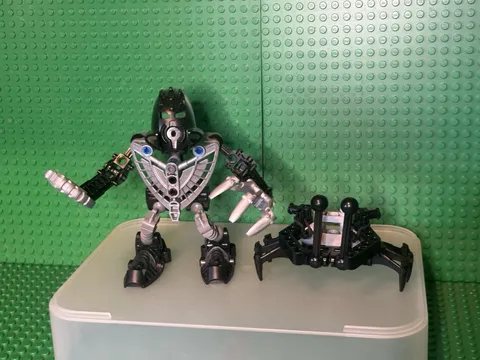 Lego Bionicle Custom Matoran Of Mahri Nui Onu-Matoran Plus Crab Read Description