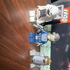 LEGO Star Wars Rouge One Minifigures Admiral Raddus, Moroff, Astromech All parts