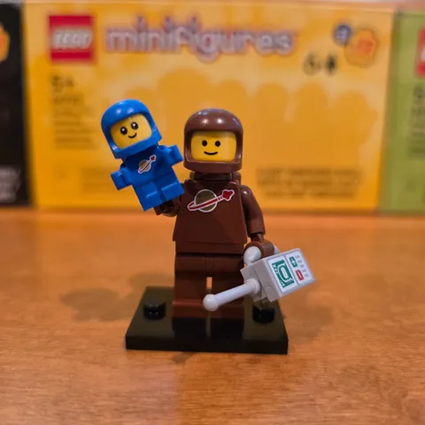 Lego Brown Astronaut and Spacebaby - CMF Series 24 - Collectible Minifigure