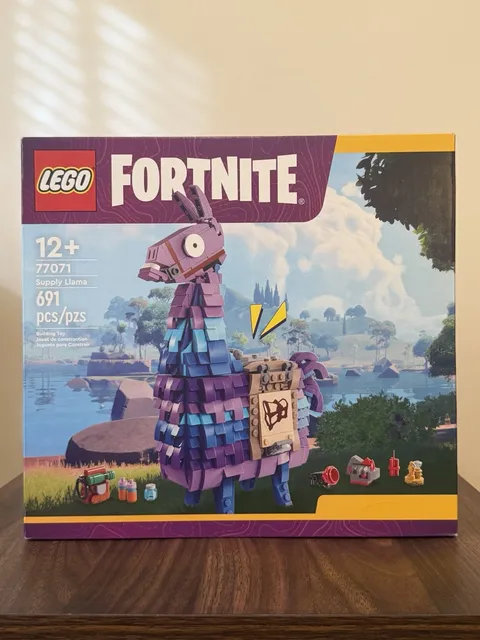 LEGO 77071 Fortnite Supply Llama 691 Pcs New in Box Sealed