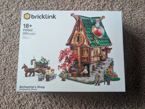 NIB LEGO 910062 Alchemist's Shop Bricklink Designer Program Series 7