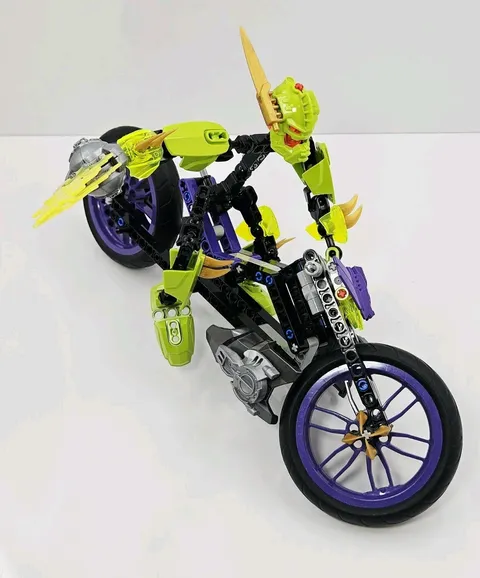 LEGO HERO Factory Speeda Demon 6231 Speeda Demon  Motorcycle INCOMPLETE SET
